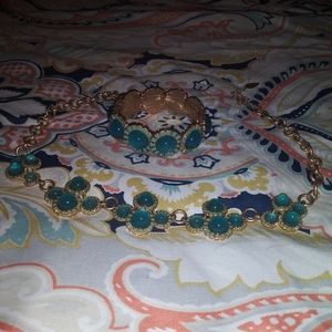 This is a gorgeous mint and gold Coldwater creek